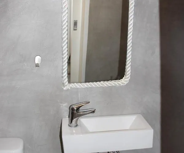 Semesterbostad Manis Sirma Provatas